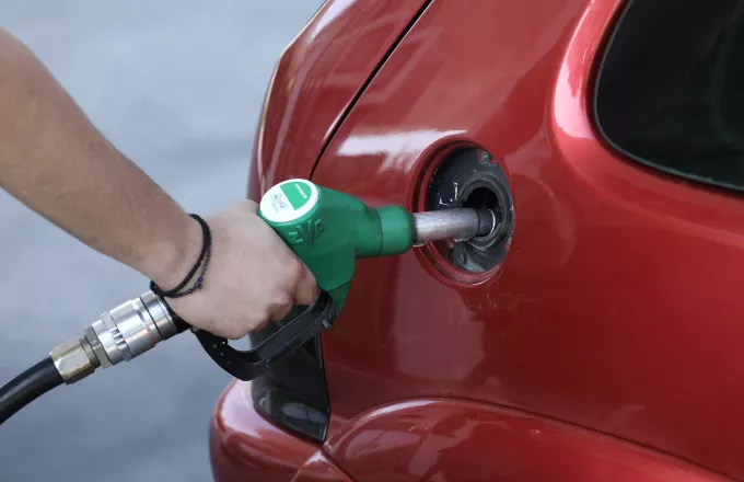 Τιμές βενζίνης: Στα ίδια επίπεδα με το 2019 λένε οι εταιρίες εμπορίας
