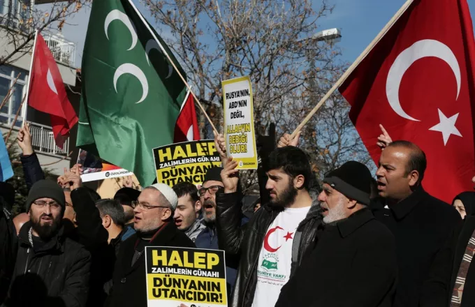 Η ρωσική πρεσβεία στην Άγκυρα καλεί τους Τούρκους να αποφασίσουν αν οι ΗΠΑ είναι σύμμαχος
