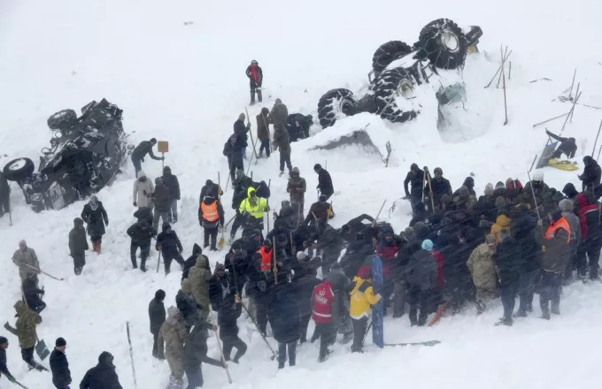 Τραγωδία στην Τουρκία: Τουλάχιστον 38 νεκροί από 2 χιονοστιβάδες στο ανατολικό τμήμα της χώρας