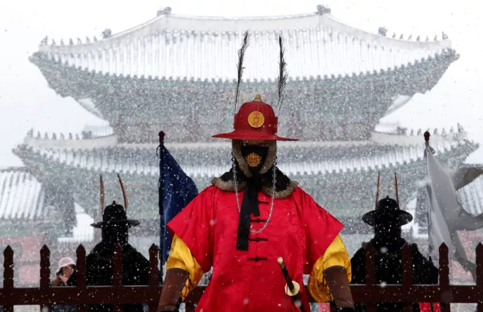 Κορωνοϊός: Το Πεκίνο παραδέχθηκε «κενά» στο κινεζικό σύστημα υγείας