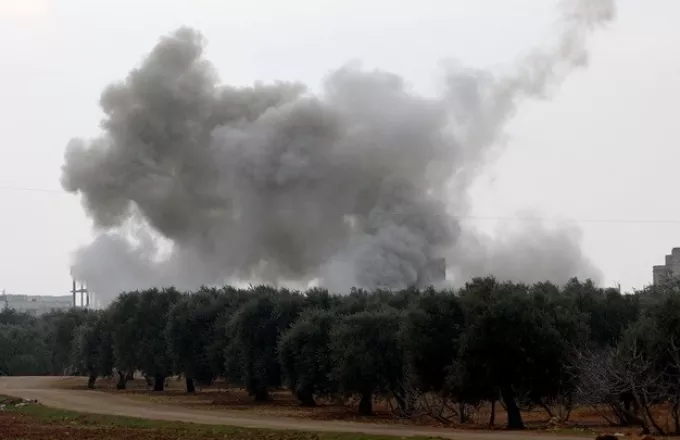 Αεροσκάφος του συριακού στρατού καταρρίφθηκε στην Ιντλίμπ λέει το Anadolou