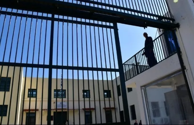 Λαμία: Έλεγχοι στα κελιά των φυλακών Δομοκού - Βρέθηκαν αυτοσχέδια μαχαίρια