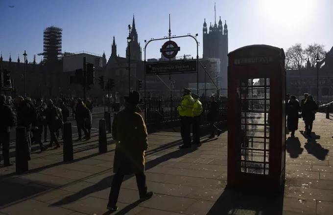 Τρέχει τώρα ο Τζόνσον: Κλειστοί 40 σταθμοί μετρό στο Λονδίνο - Σε ετοιμότητα ο στρατός