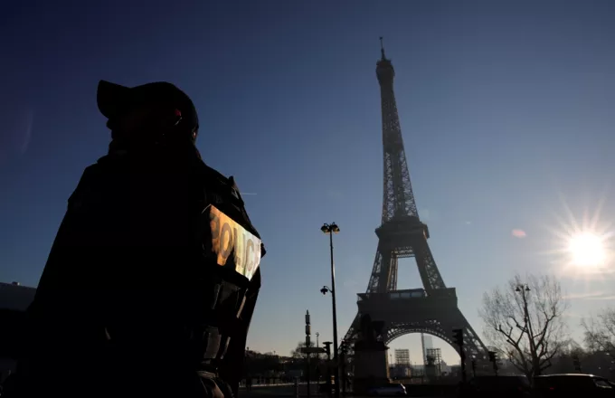 Παρίσι: Έληξε η αστυνομική επιχείρηση σε εμπορικό κέντρο - Δεν βρέθηκε ένοπλος