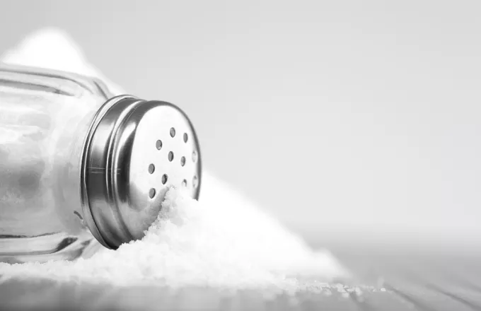 Έρευνα: Το πολύ αλάτι εξασθενεί το ανοσοποιητικό