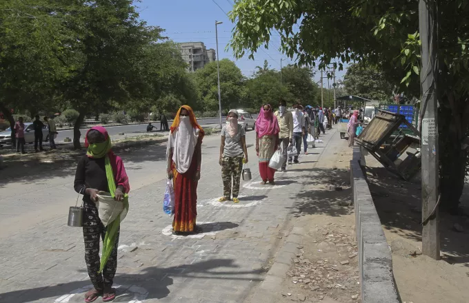 Ινδία: Η τέταρτη χώρα παγκοσμίως σε κρούσματα κορωνοϊού 