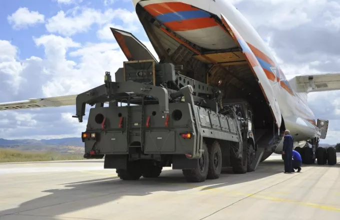 Η Τουρκία δεν μπορεί να επανεξάγει τους S-400 χωρίς τη συγκατάθεση της Μόσχας
