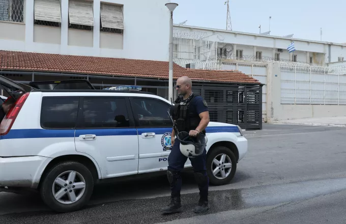 Έκτακτη έρευνα στις φυλακές Κορυδαλλού: Βρέθηκαν μαχαίρια, σουβλιά, ύποπτες ουσίες