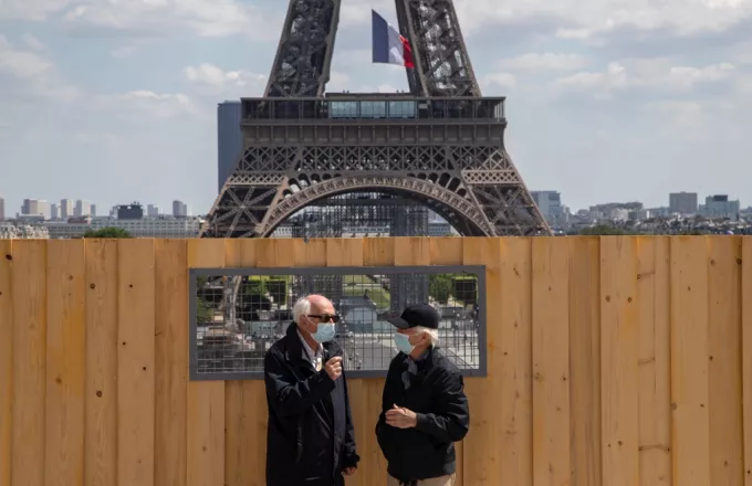 Το Παρίσι μπορεί να τεθεί σε μέγιστο συναγερμό από Δευτέρα 5/10 λόγω κορωνοϊού