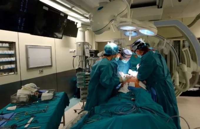 Βιέννη: Πρώτη στην Ευρώπη μεταμόσχευση πνευμόνων σε ασθενή με κορωνοϊό