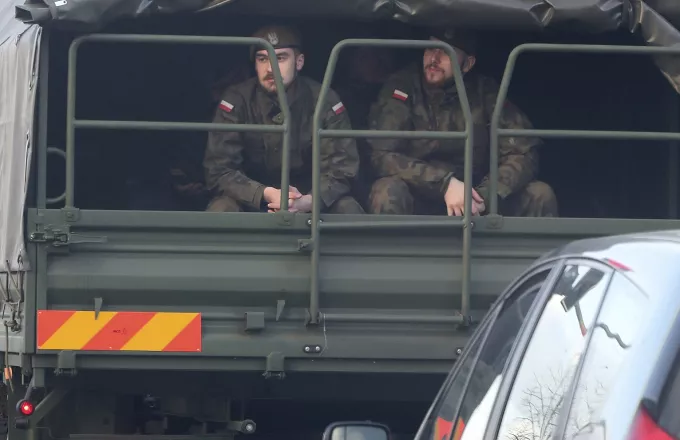 Συγγνώμη λάθος: Πώς Πολωνοί στρατιώτες έκαναν από γκάφα εισβολή στην Τσεχία λόγω κορωνοϊού
