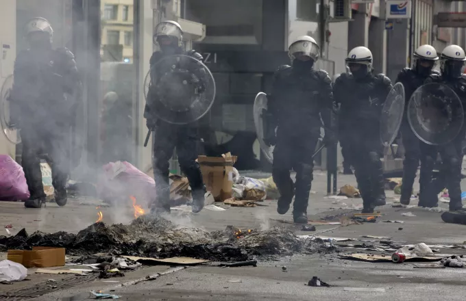 Βρυξέλλες: Συγκρούσεις με πολλούς τραυματίες μετά την μεγάλη αντιρατσιστική διαδήλωση