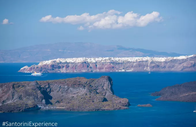 Santorini Experience: Τρέξιμο με θέα που κόβει την ανάσα