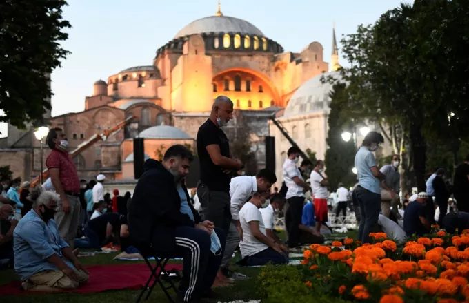 Ιράν συγχαίρει Τουρκία: Η Αγία Σοφία θα μείνει τζαμί μέχρι την αποκάλυψη