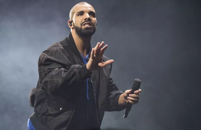 O Drake νοίκιασε στάδιο 70.000 θέσεων για το πάρτι του μετά τα Billboard Music Awards 2021