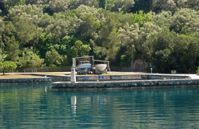 Μεγάλη τουριστική επένδυση στο ιστορικό νησί του Ωνάση- Η ΚΥΑ για τον Σκορπιό