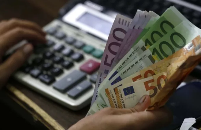 Έως και 12% απώλεια εισοδήματος στην Ελλάδα λόγω κορωνοϊού 
