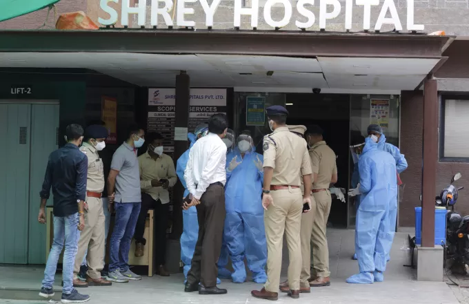 Ινδία: Οκτώ ασθενείς με κορωνοϊό έχασαν τη ζωή τους σε πυρκαγιά στο νοσοκομείο