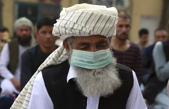 Κορωνοϊός-Αφγανιστάν: Σχεδόν ένας στους τρεις πολίτες μολύνθηκε από τον ιό
