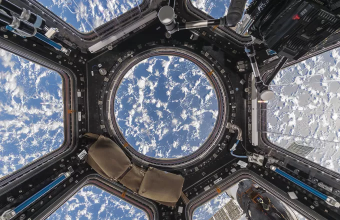 Ο Διεθνής Διαστημικός Σταθμός μέσα από τον φωτογραφικό φακό (φωτό)