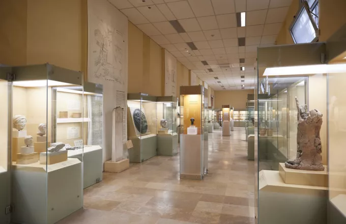 Κρούσμα κορωνοϊού – Κλείνει για 14 ημέρες το Μουσείο της Στοάς του Αττάλου