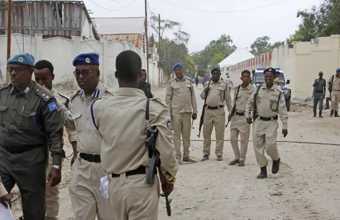 Σομαλία: Τουλάχιστον 8 νεκροί και 14 τραυματίες από έκρηξη σε στρατιωτική βάση
