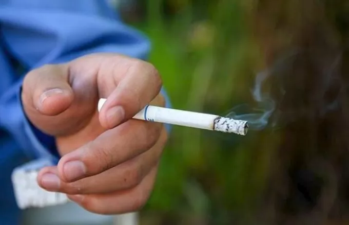 Έρευνα - Covid: Οι καπνιστές παρουσιάζουν ιδιαίτερα αυξημένο κίνδυνο βαριάς νόσου και θανάτου