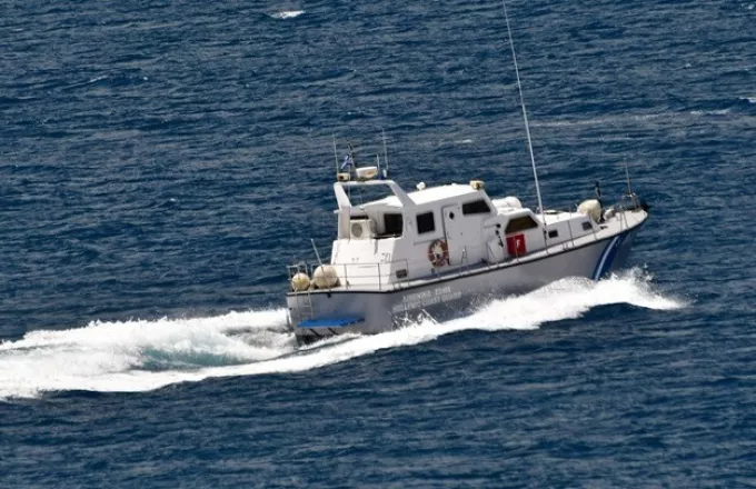 Θεσσαλονίκη: Σκάφος του Λιμενικού περισυνέλεξε 13χρονη χειρίστρια φουσκωτού κανό