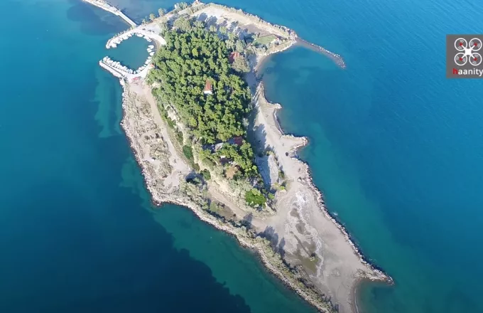 ΒΙΝΤΕΟ: Το άγνωστο Νησί των Ονείρων... που ερήμωσε. 1,5 ώρα από Αθήνα και πας με τα πόδια