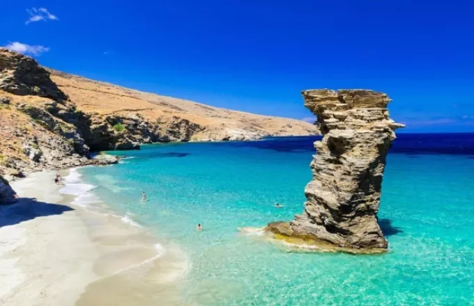 Γερμανικό RND: Η Ελλάδα ονειρεύεται «τουριστικό comeback» το καλοκαίρι