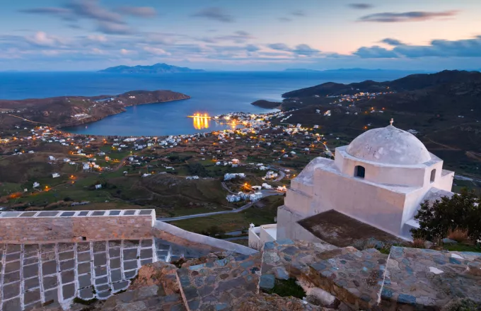 Σκύρος και Σέριφος κέρδισαν το στοίχημα του τουρισμού χάρη στους Έλληνες επισκέπτες