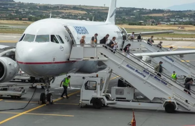 Κορωνοϊός:Απώλειες 157 δισ. ευρώ για τις αεροπορικές εταιρείες το 2021-Μείωση επιβατών κατά 60% φέτος