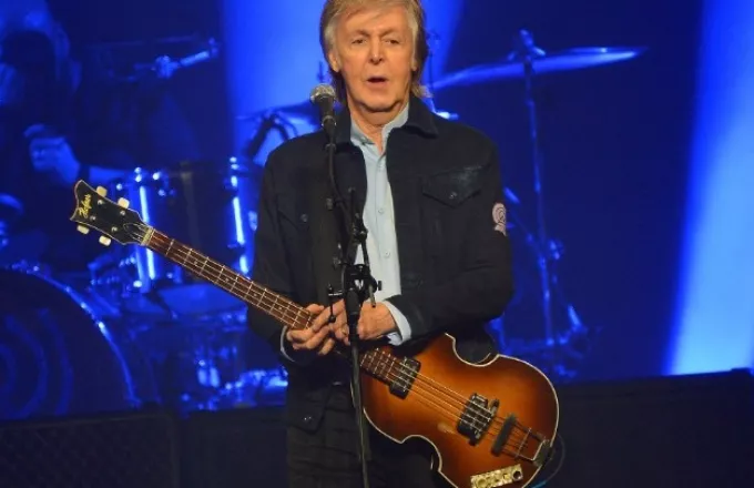 Ο Paul McCartney θα αποκαλύψει αθέατους στίχους των Beatles σε νέο βιβλίο