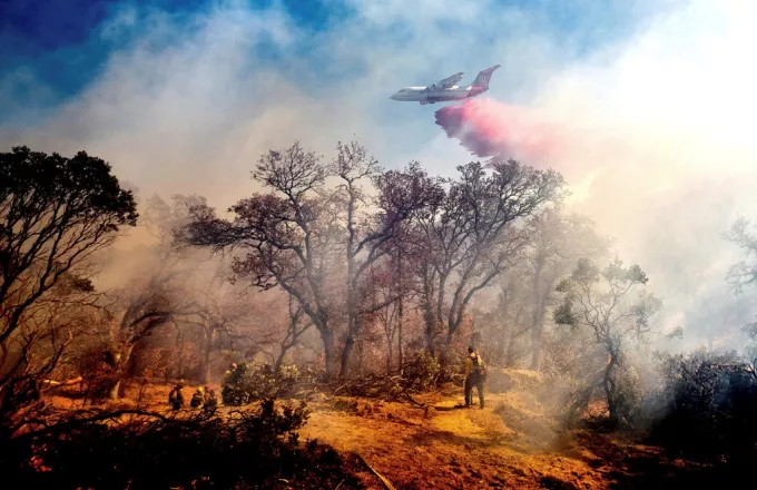 Κόλαση φωτιάς ξανά στην Καλιφόρνια: Απομακρύνθηκαν 60.000 κάτοικοι (pics)