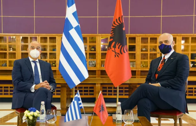 Συμφωνία Ελλάδας - Αλβανίας: Πάνε στη Χάγη για τις θαλάσσιες ζώνες