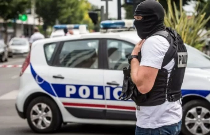 Γαλλία: Νέες συλλήψεις, εκ των οποίων 4 μαθητές, για την δολοφονία του καθηγητή