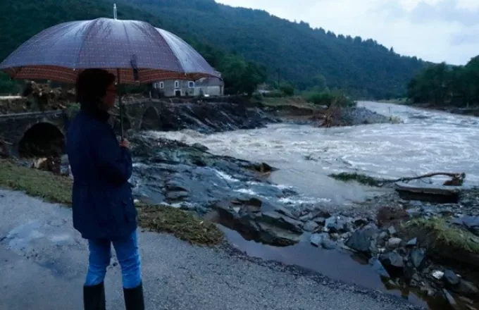 Γαλλία: 9 άνθρωποι αγνοούνται μετά από καταρρακτώδεις βροχές 