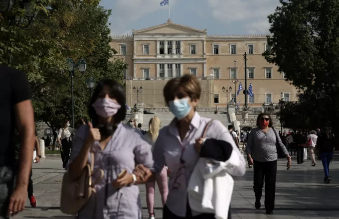 ΠΟΥ: Αναποτελεσματικό το κλείσιμο σχολείων- Χρήση μάσκας παντού για αποφυγή lockdown