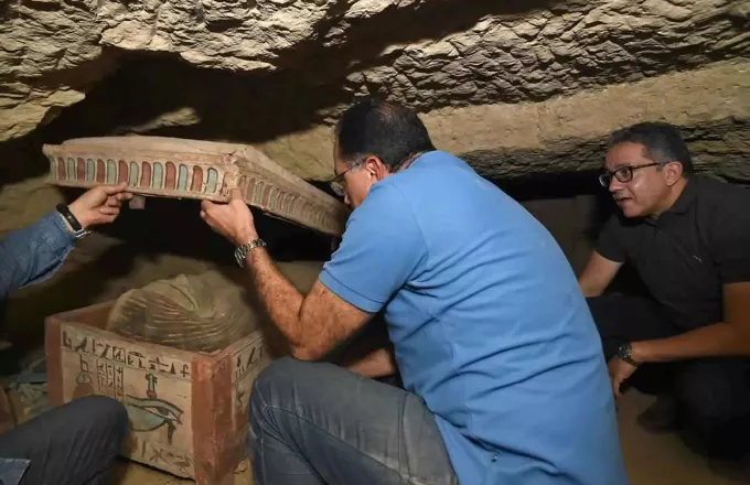 Αίγυπτος: 100 άθικτες σαρκοφάγοι ανακαλύφθηκαν στην Νεκρόπολη της Σακκάρα