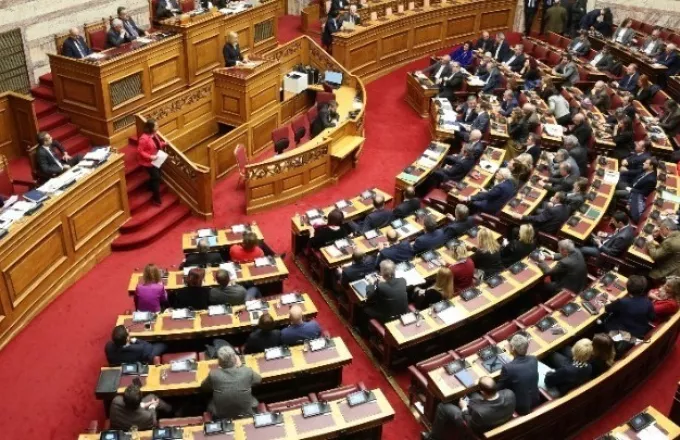 Βουλή: Το βράδυ η ψηφοφορία για την πρόταση δυσπιστίας κατά του Σταϊκούρα 
