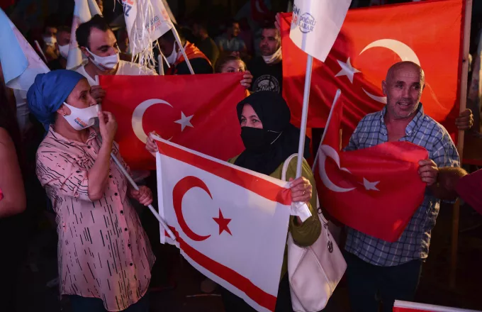 Διαδήλωση Τουρκοκυπρίων στην κατεχόμενη Λευκωσία κατά της πολιτικής Ερντογάν