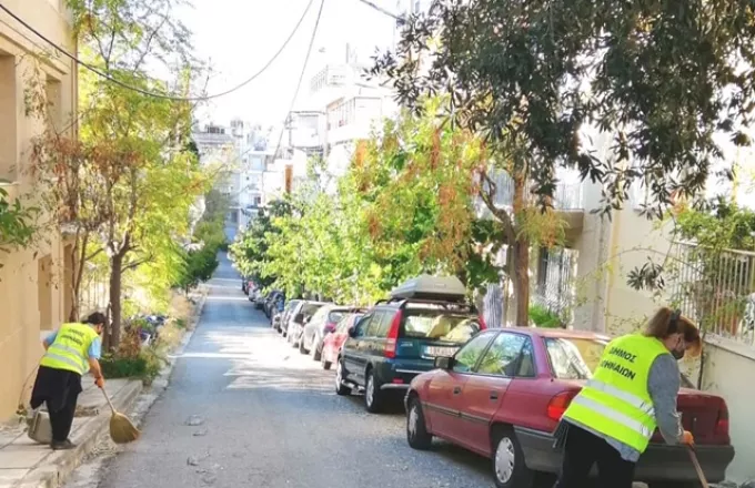 Δήμος Αθηναίων: Κυριακάτικος καθαρισμός και απολύμανση στη Λαμπρινή (ΦΩΤΟ)
