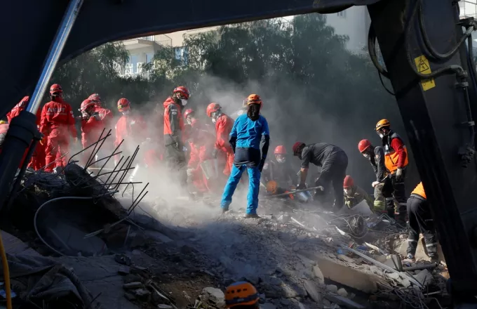 Τουρκία – Σεισμός: Στους 85 οι νεκροί στη Σμύρνη