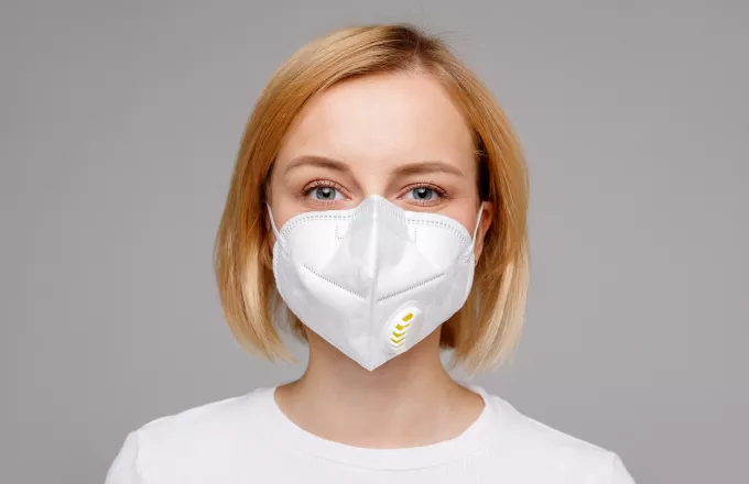 Πώς προστατεύουν οι μάσκες από τη μετάδοση του κορωνοϊού