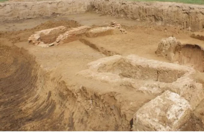 Κύπρος: Βρέθηκε νεκροταφείο με δεκάδες τάφους από τον 12ο αιώνα π.Χ. στη Λάρνακα