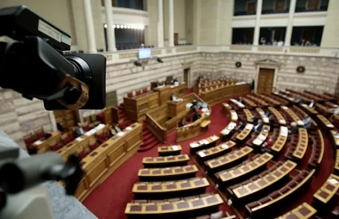 Ψηφίστηκε το ν/σ για το θεσμικό πλαίσιο της τηλεργασίας και 5 υπουργικές τροπολογίες