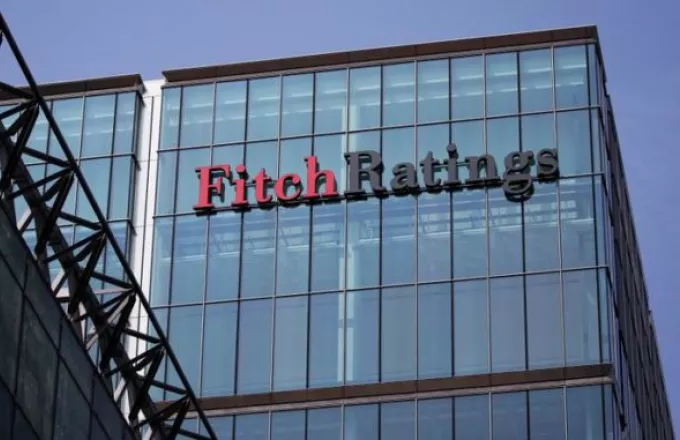 Fitch: Αναβάθμισε το αξιόχρεο ομολόγων που εκδίδουν ελληνικές τράπεζες 