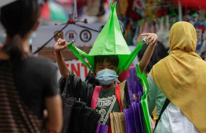 Φιλιππίνες-Κορωνοϊος: Εντολή Ντουτέρτε σε αστυνομία να συλλαμβάνει όσους δεν φορούν σωστά τη μάσκα 