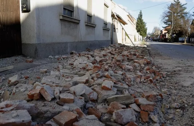 Ο σεισμός στην Πέτρινια έγινε αισθητός και στην Ιταλία