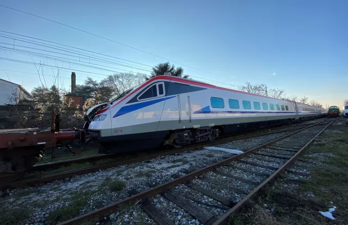 Τα πρώτα τρένα υψηλής ταχύτητας φτάνουν στην Ελλάδα